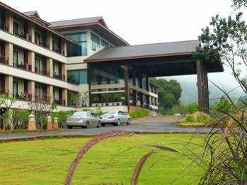Hillside Country Home Golf & Resort Kabin Buri Buitenkant foto