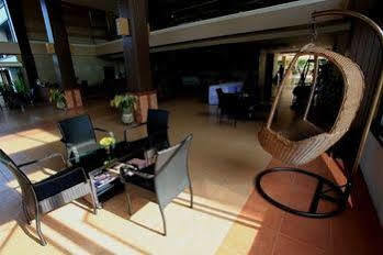 Hillside Country Home Golf & Resort Kabin Buri Buitenkant foto